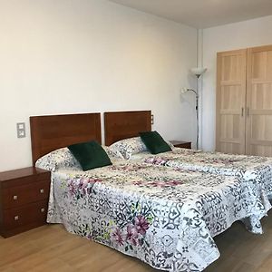 Habitación con 2 Camas Individuales